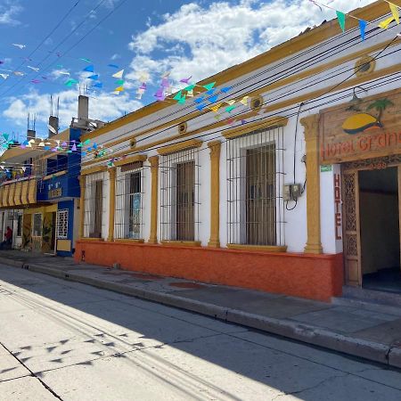 Hotel Granate Санта Марта Екстериор снимка