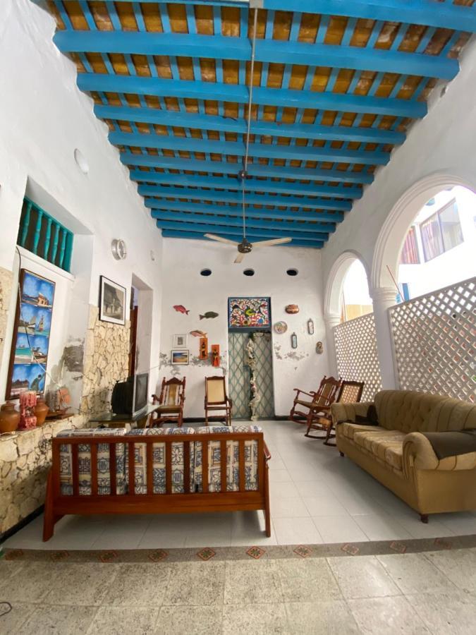 Hotel Granate Санта Марта Екстериор снимка