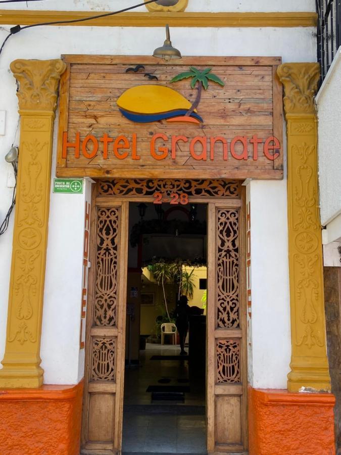 Hotel Granate Санта Марта Екстериор снимка