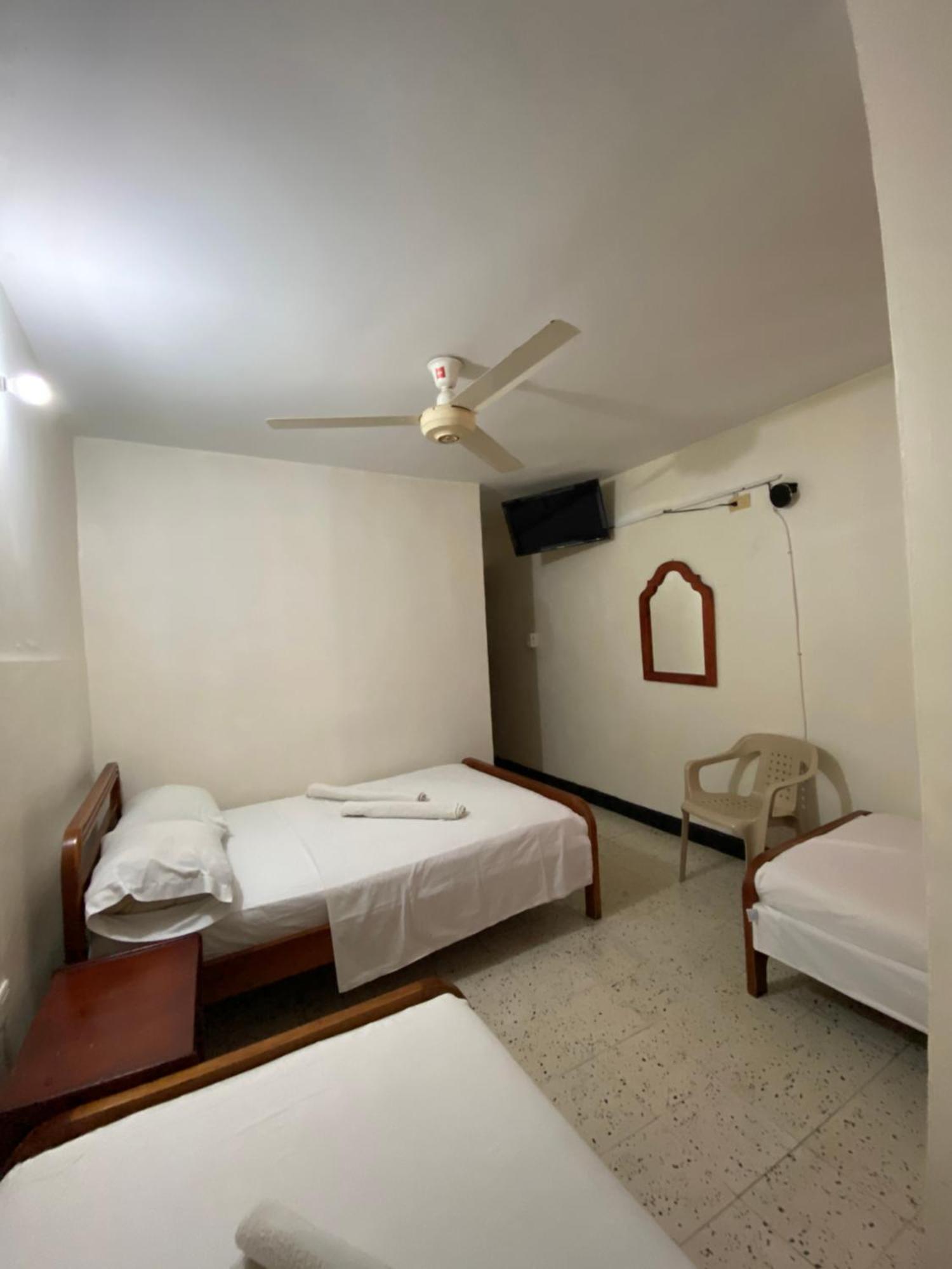 Hotel Granate Санта Марта Стая снимка