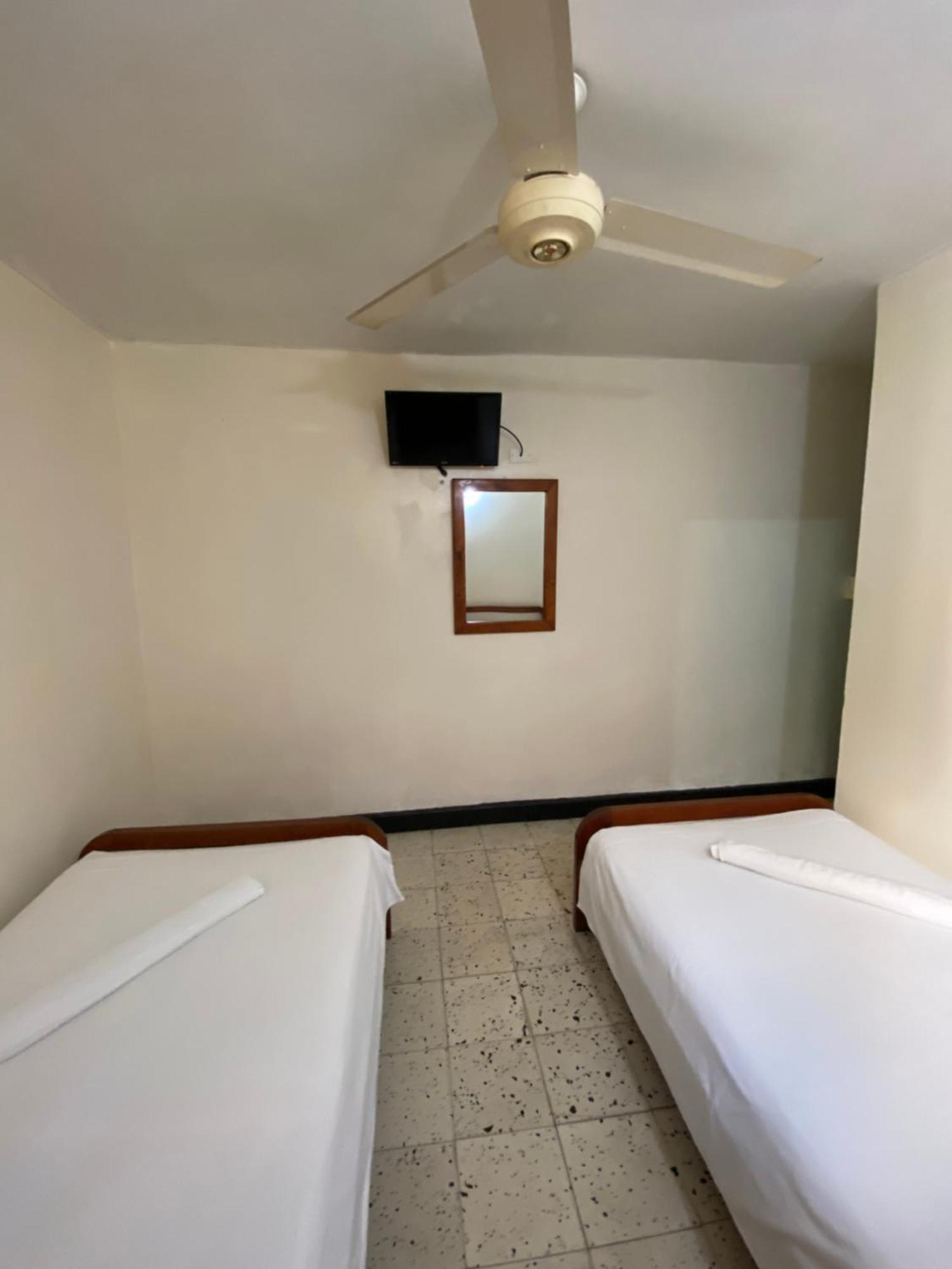 Hotel Granate Санта Марта Стая снимка