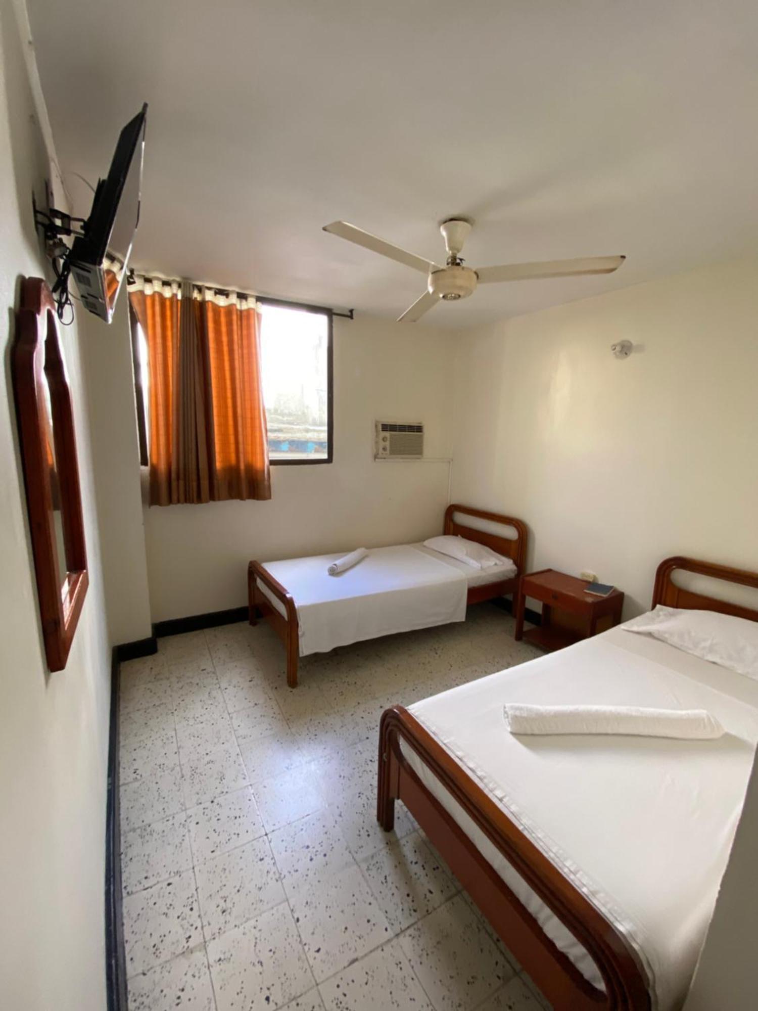 Hotel Granate Санта Марта Стая снимка